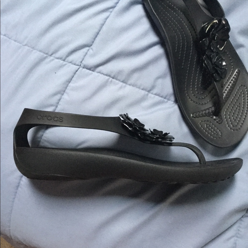 Black crocs sandals nwot size 10